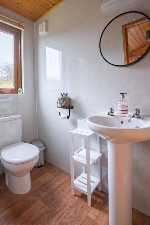Chalet Loch Leven Lodge 12 By Interhome キンロス エクステリア 写真
